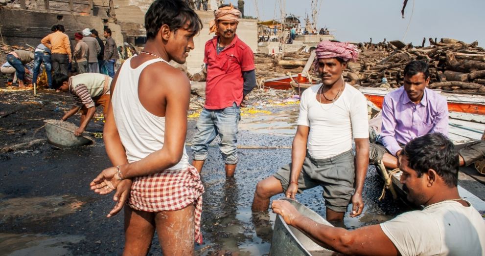 Keepers of the Sacred Fire at Kashi’s Eternal Ghats